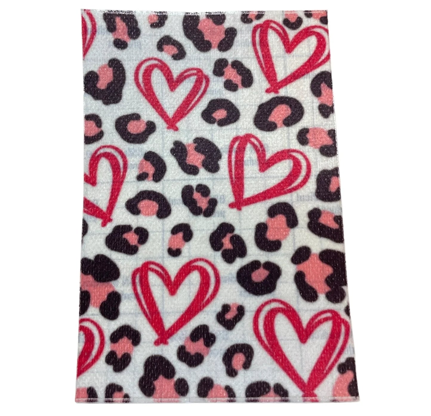 Pansement sonde, imprimé léopard avec coeurs roses.